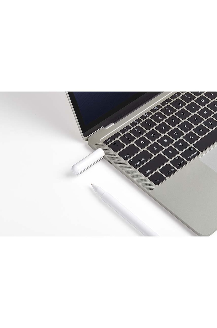 Pero s USB-C flash diskem Lexon C-Pen 32 GB LS101WG bílá