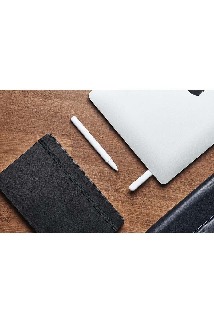 Pero s USB-C flash diskem Lexon C-Pen 32 GB LS101WG