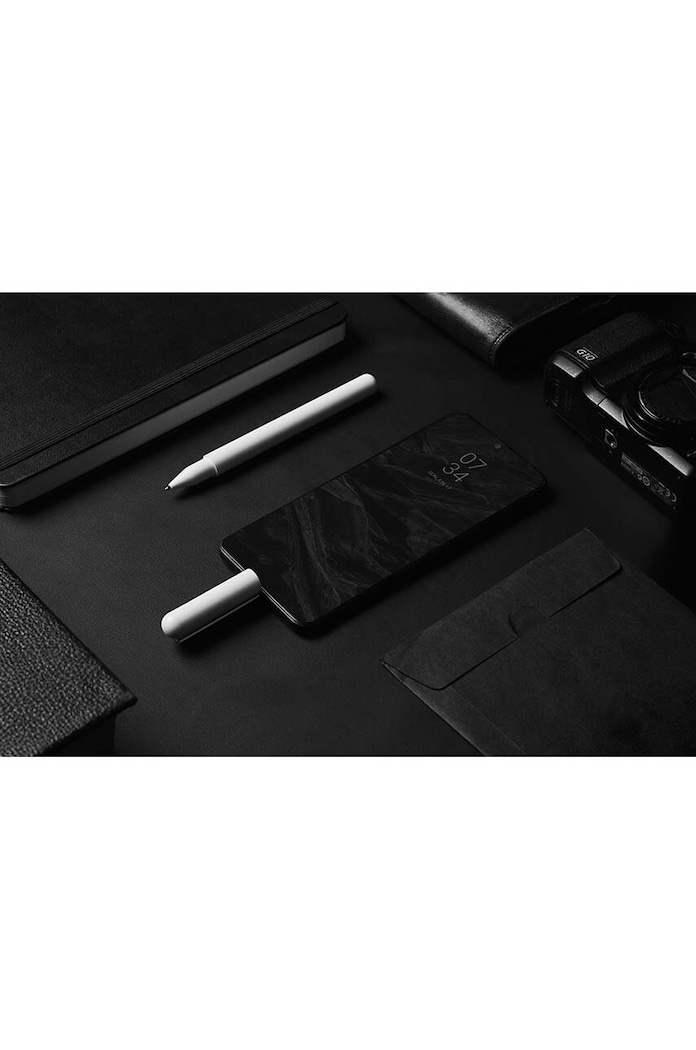 Pero s USB-C flash diskem Lexon C-Pen 32 GB LS101WG