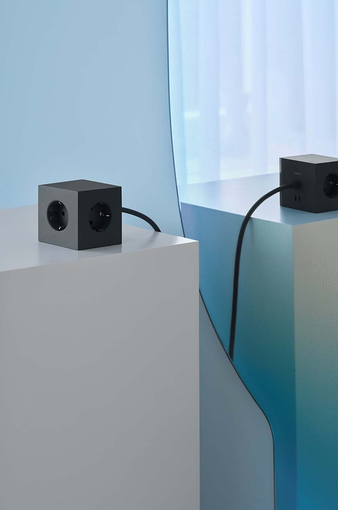Avolt kostka ładująca magnetyczna Square 1, 2 x USB-C, 1,8 m SQ1.EUFC20.18SB czarny AA00