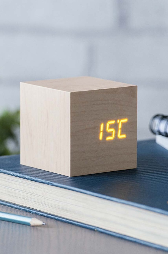 Living și dormitor Gingko Design Ceas de masă Cube Click Clock GK08W18 bej