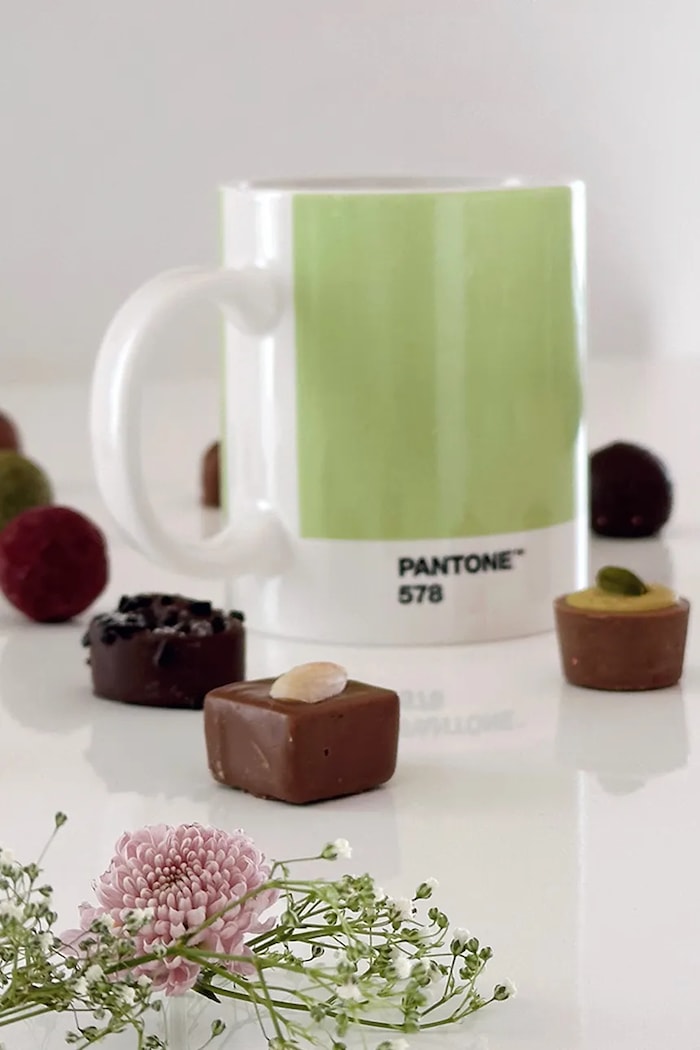 Hrnček Pantone 375 ml sivá 101030578