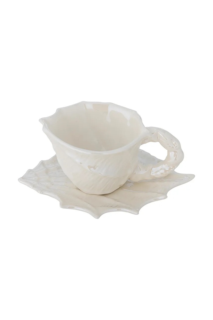 Bloomingville filiżanka ze spodkiem Shellie 150 ml 82072685 biały AA00