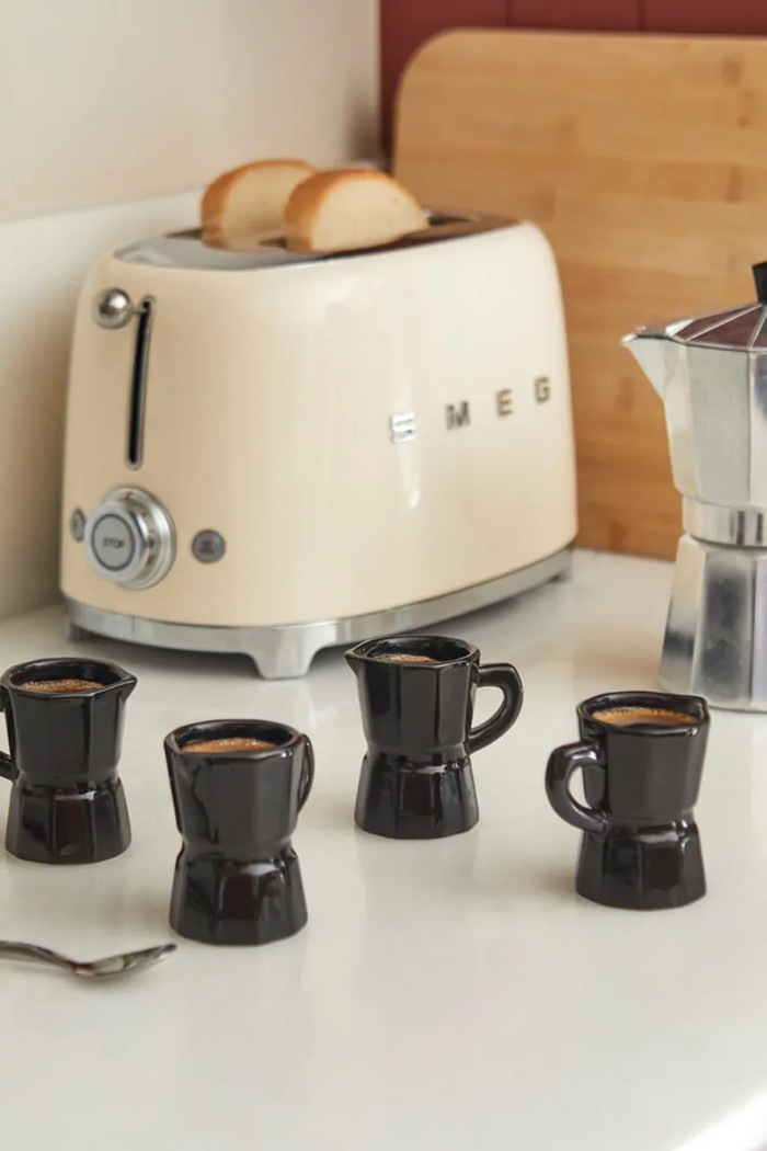Zestaw filiżanek do espresso z ceramiki 45 ml Balvi 28326 czarny