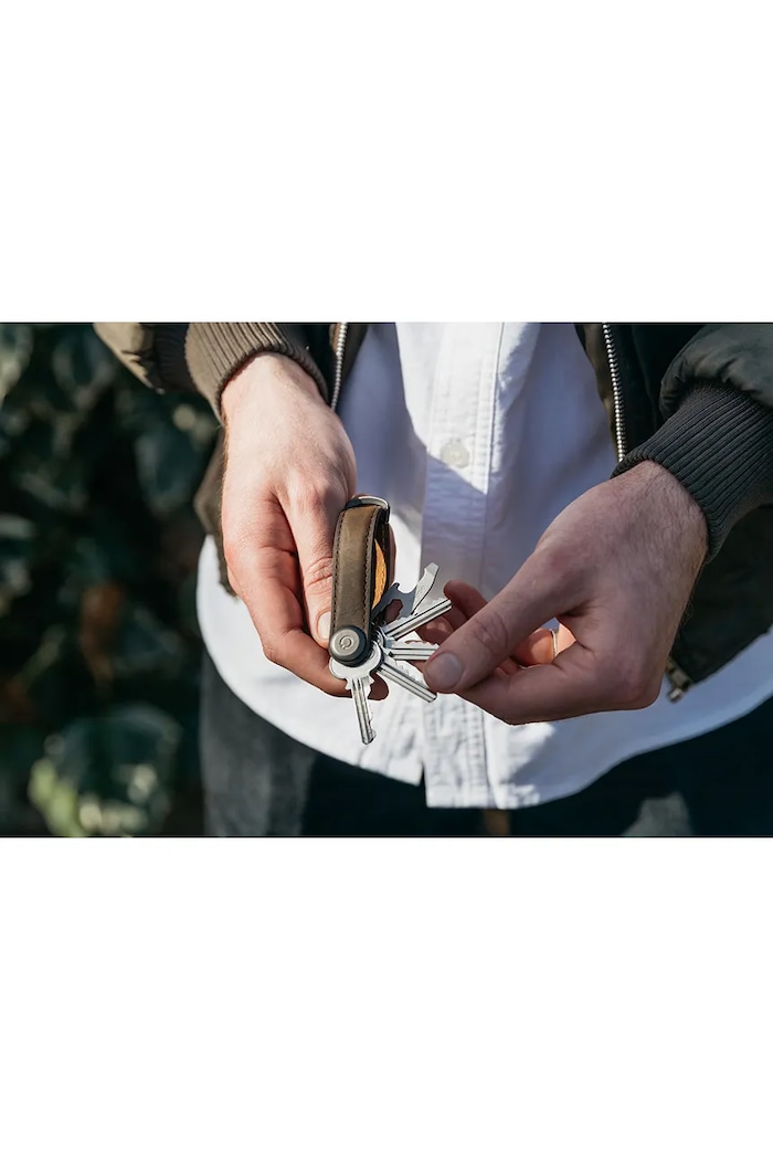 Kľúčenka Orbitkey Crazy-Horse 8,5 cm CHLO.2.OBOBGM hnedá