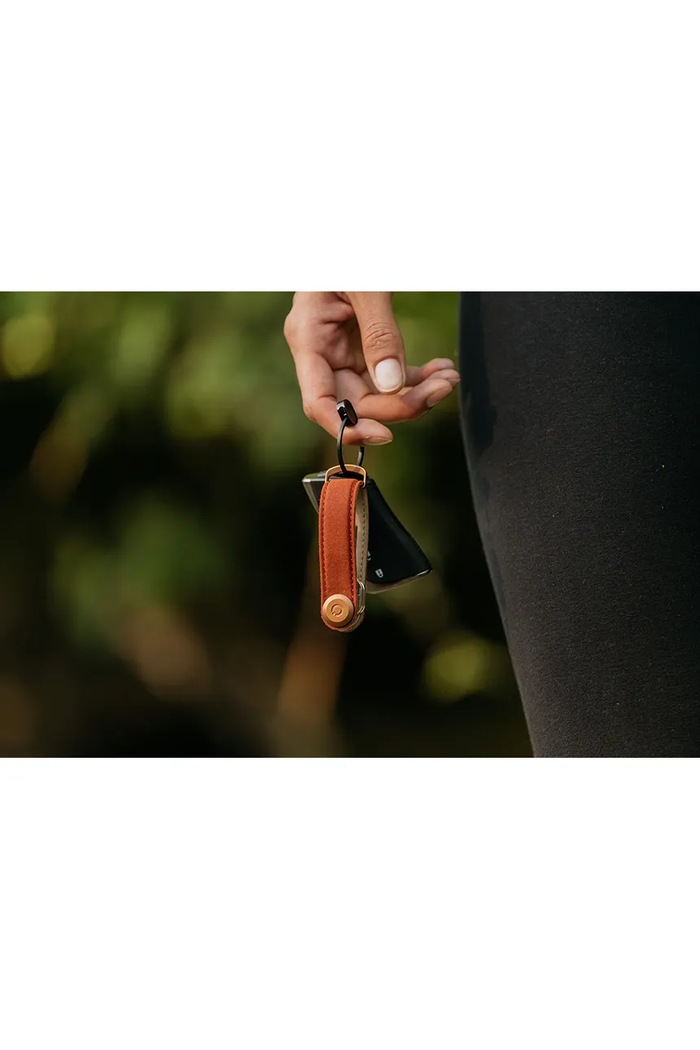 Obal na klíče Orbitkey Waxed Canvas 8,5 cm KWC2.BRD.107