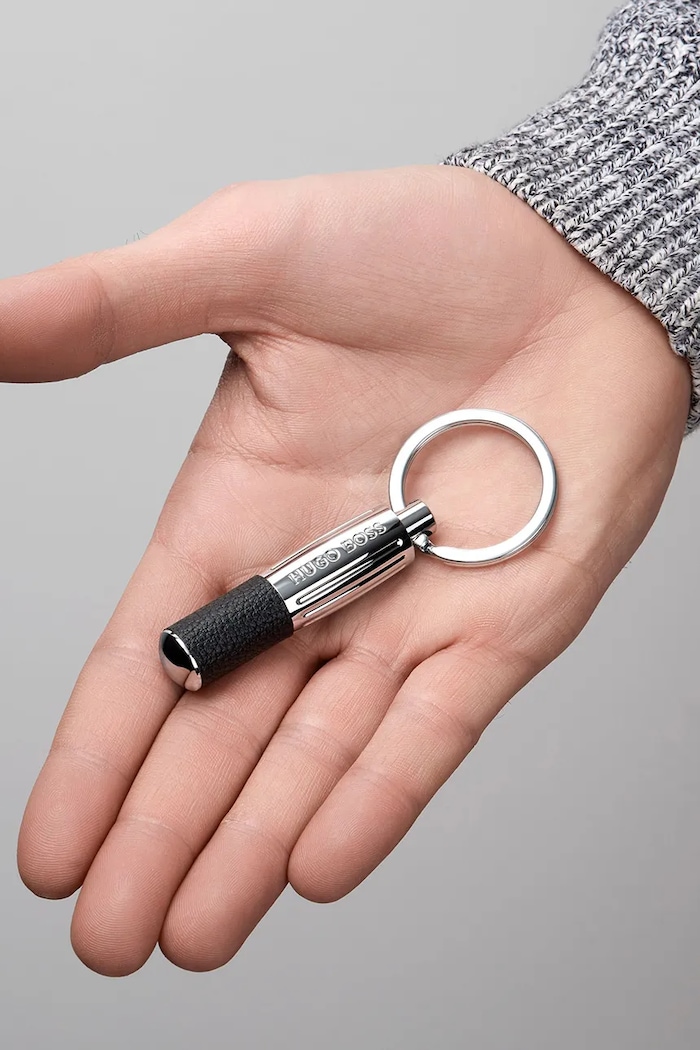 Kľúčenka BOSS Pure Iconic Black čierna HAK410A