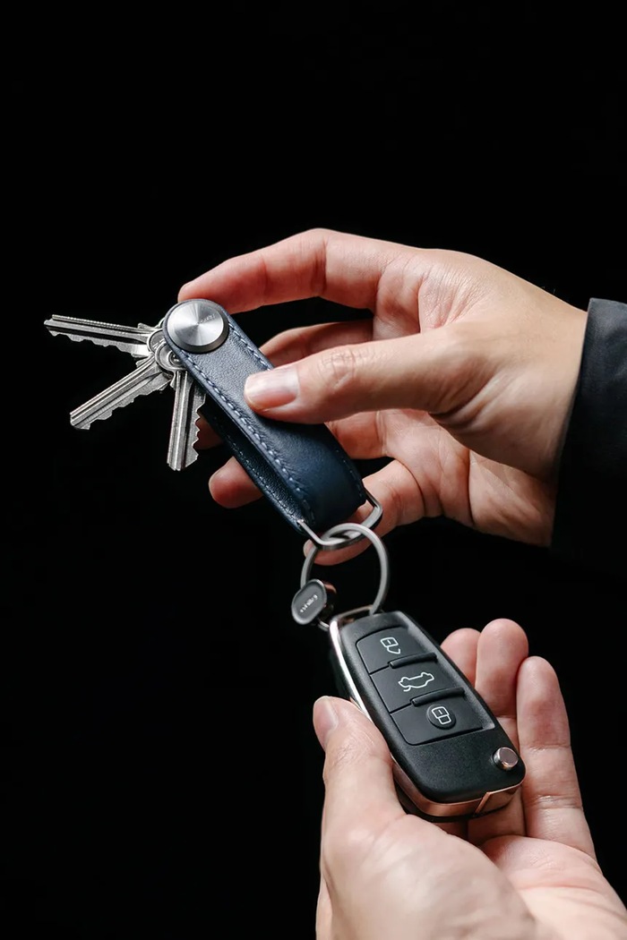 Kľúčenka Orbitkey Pro Leather 9,3 cm KPR1.SPH.101