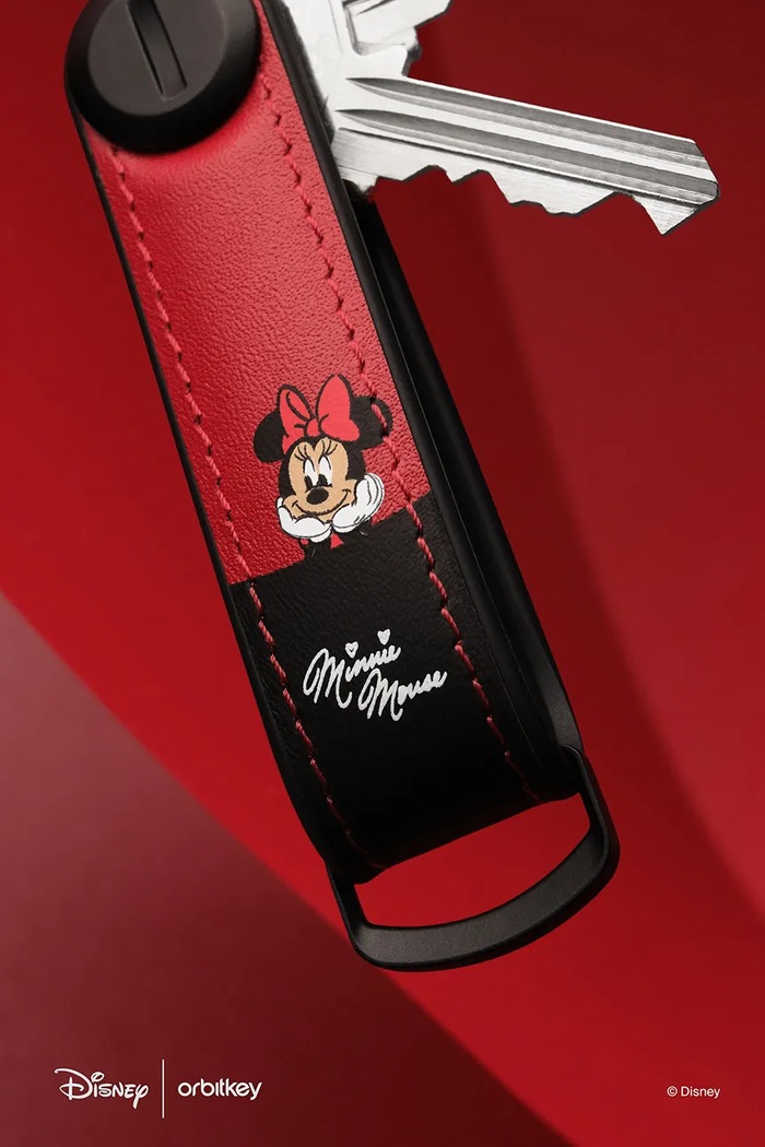 Kožený obal na klíče Orbitkey Hybrid x Disney™ 8,6 x 2,2 cm KHL3.MNM.509