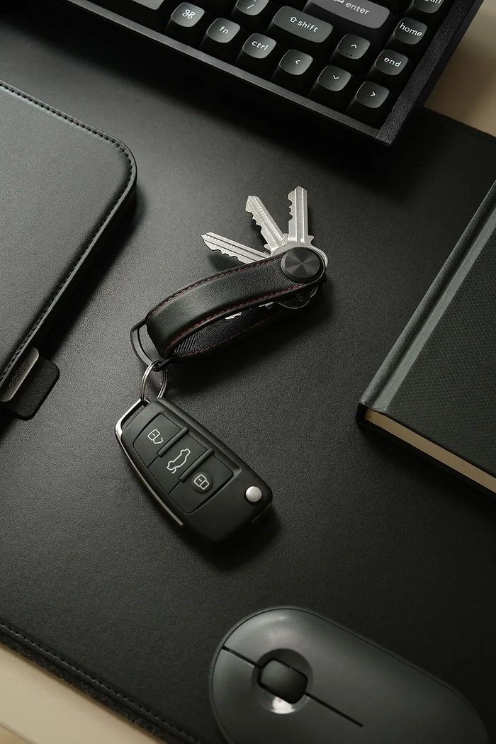 Kožený obal na klíče Orbitkey Pro Leather 9,3 x 3,5 cm KPR1.OBR.101 černá