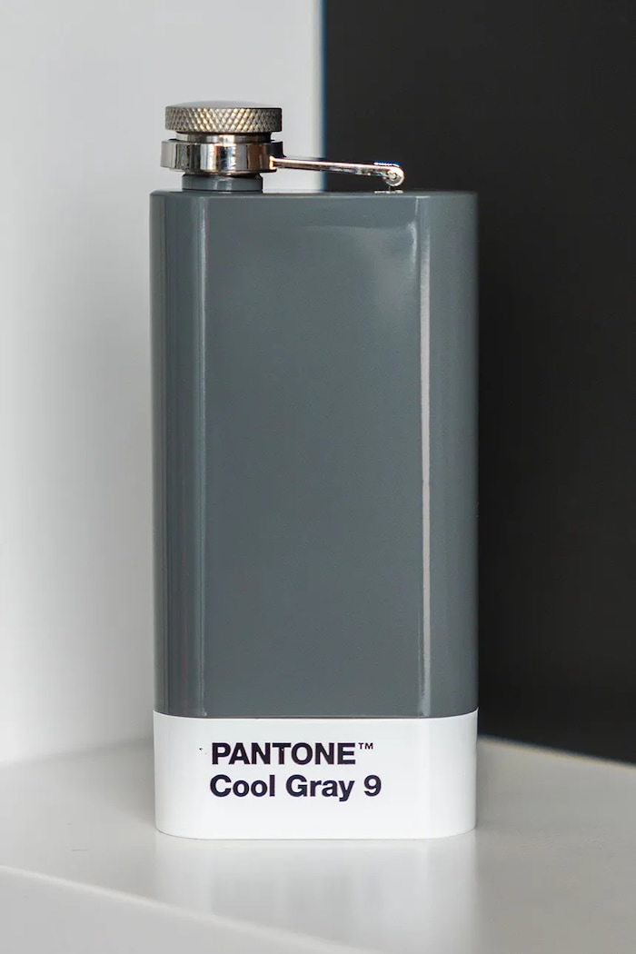Ploskačka Pantone 120 ml 101110009 sivá AA00