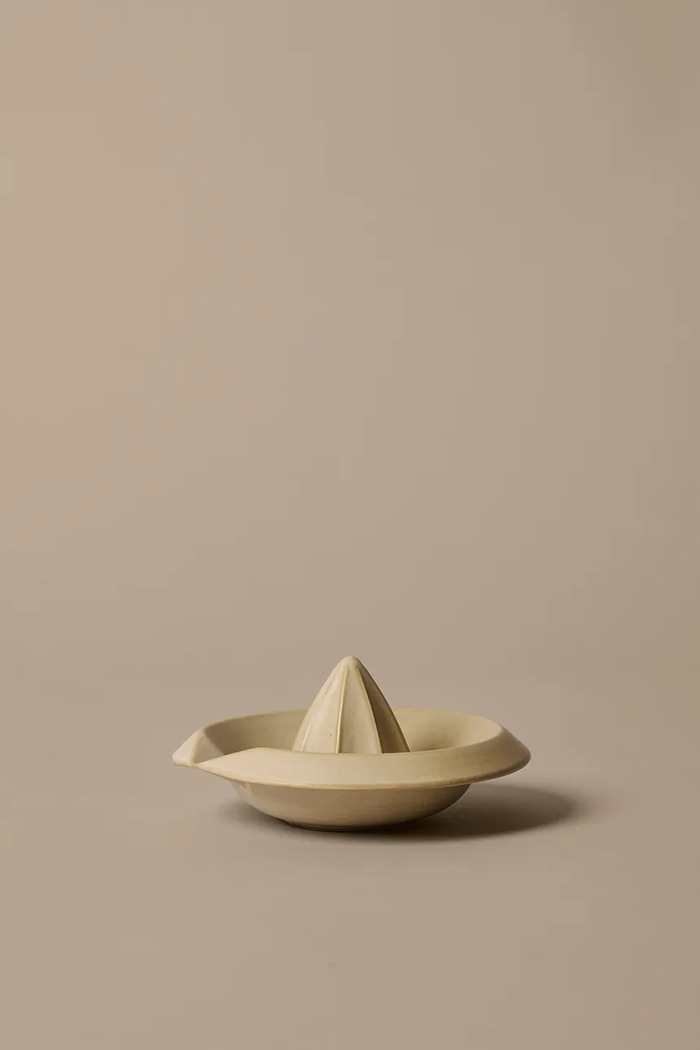 Kuhinja i bar Ferm Living Cjedilo za agrume za citruse od kamenine 7,5 x 16 cm 1104272481 bež