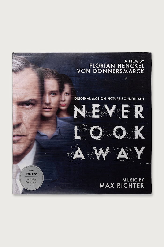 Black Moon NEVER LOOK AWAY чёрный MAX.RICHTER.NLA