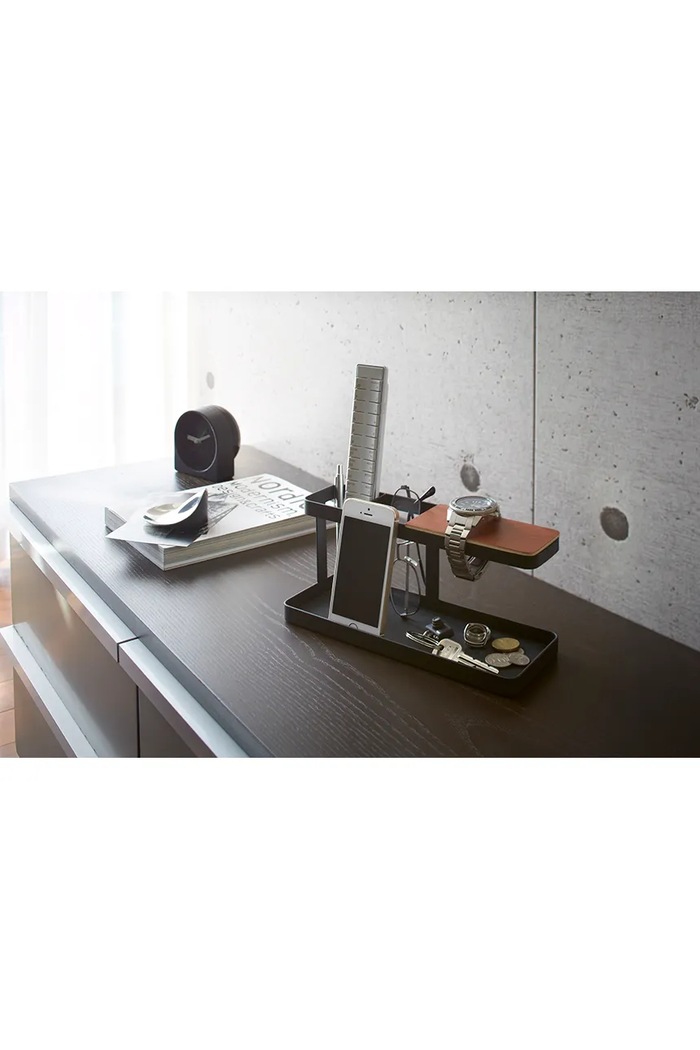 Stolni organizator Yamazaki Tower 2300 crna