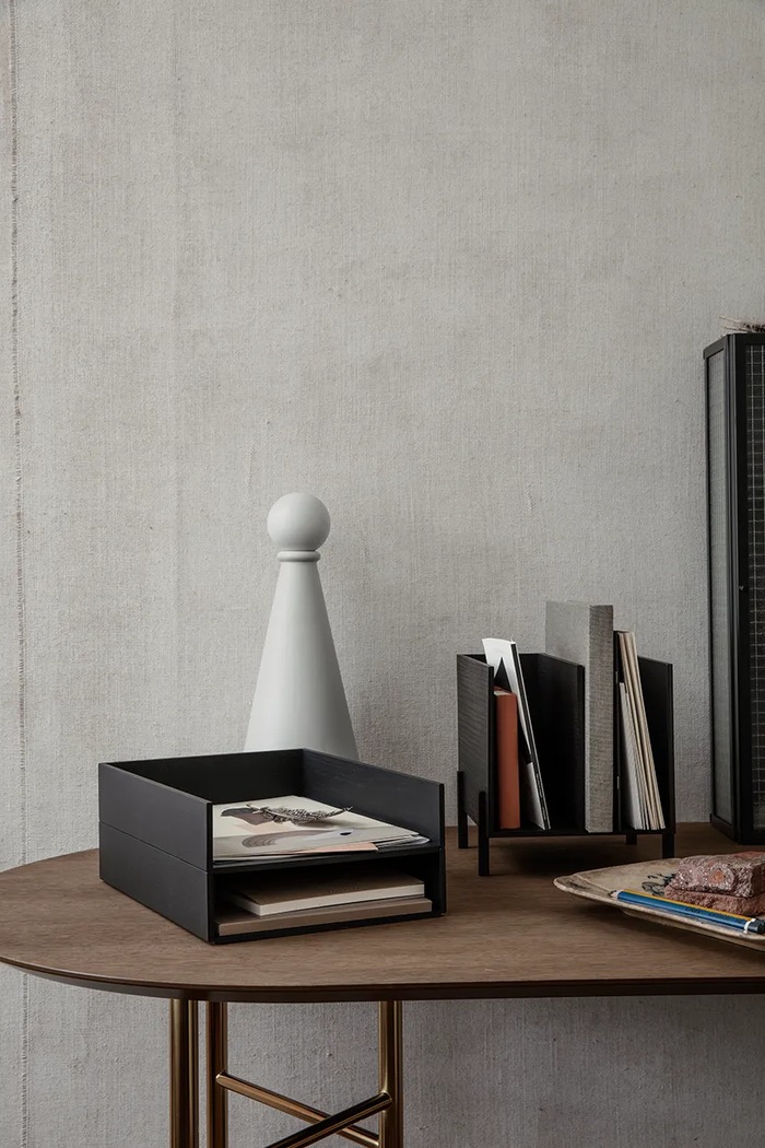 Stolný organizér ferm LIVING Letter Tray 100156108 čierna AA00