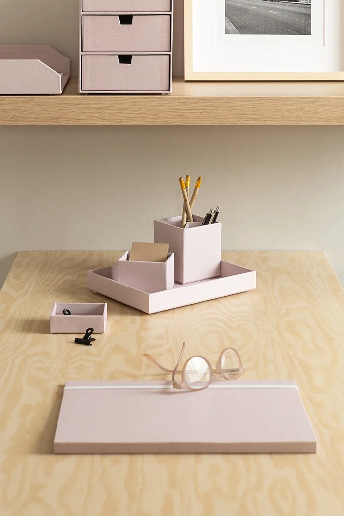 Bigso Box of Sweden organizer na biurko 7974R1301.99 różowy