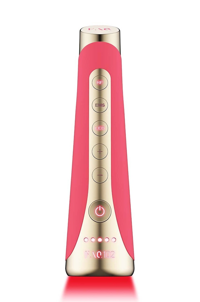 FOREO aparat pentru tratament anti-aging FAQ 102 Pink Ruby multicolor F0044
