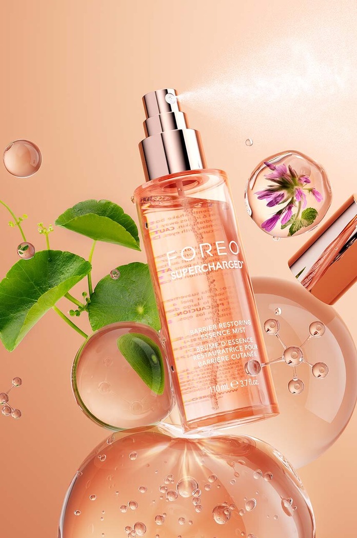 Mist προσώπου για την υποστήριξη του φραγμού FOREO SUPERCHARGED Barrier Restoring Essence Mist 110mL πολύχρωμο F1962.