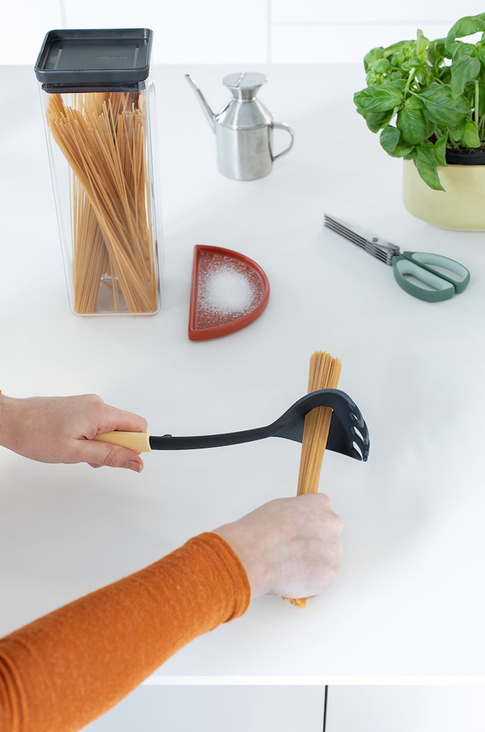 Brabantia lyžica na špagety 122705 žltá
