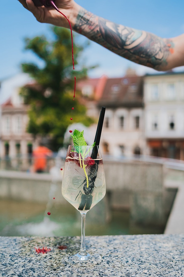 Kuchyň a bar Sada brčka s kartáčkem Vialli Design (6-pack) 6599 černá
