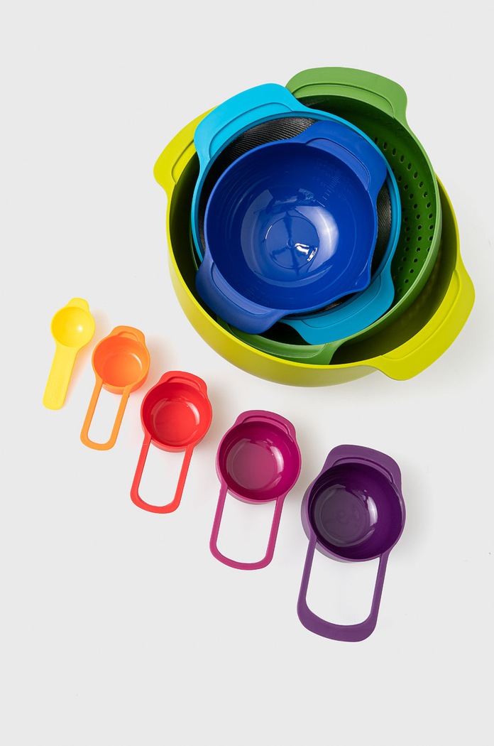 Sada kuchyňských doplňků: misky a odměrky Joseph Joseph Nest (9-pack) vícebarevná 40031.