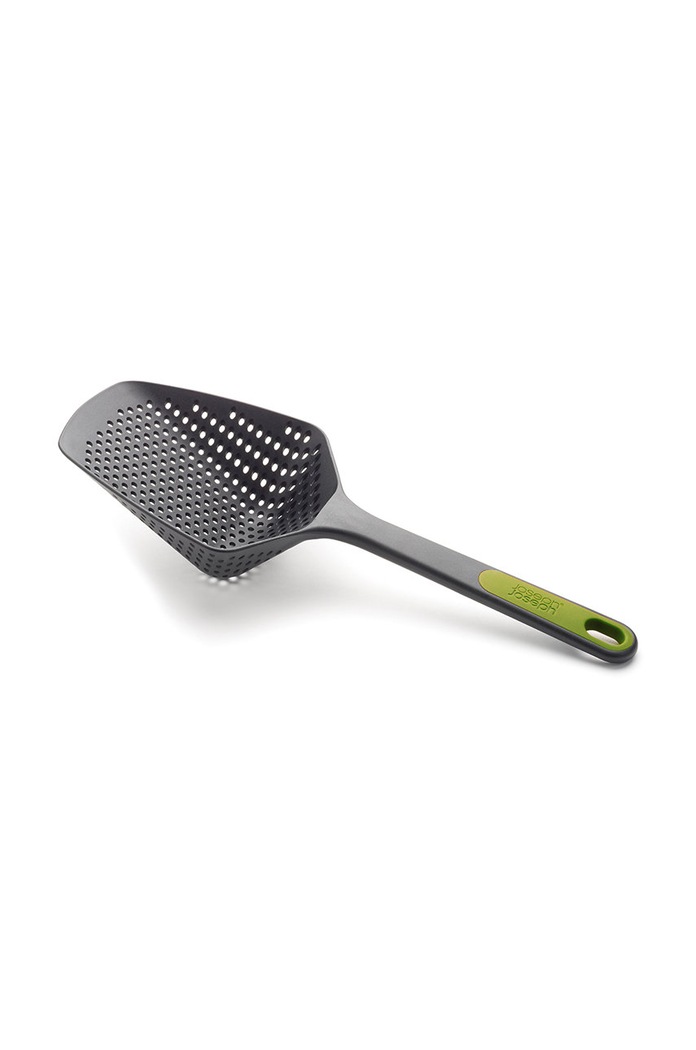 Joseph Joseph lingură crestată Scoop™ Plus negru 10160