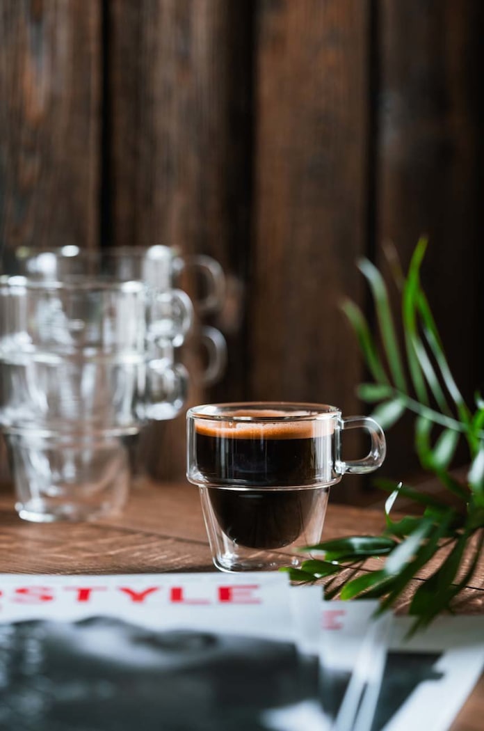 Sada šálok na espresso Vialli Design 150 ml 6-pak priesvitná 5901638727435