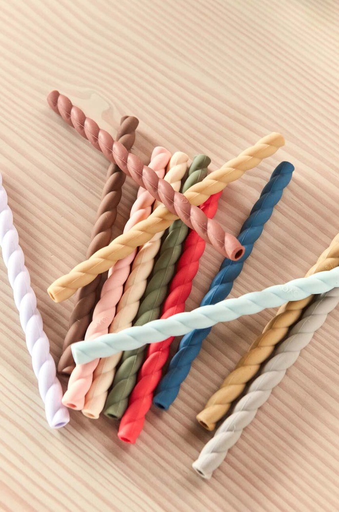 Sada slamiek s kefkou OYOY Mellow Silicone Straw 6-pak M107286 viacfarebná AA00