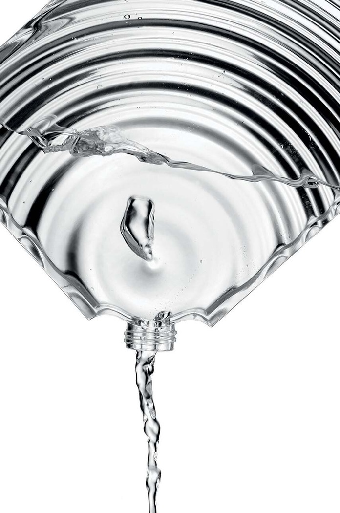 Fľaša na vodu Guzzini On The Go 550 ml 29340000 priesvitná AA00