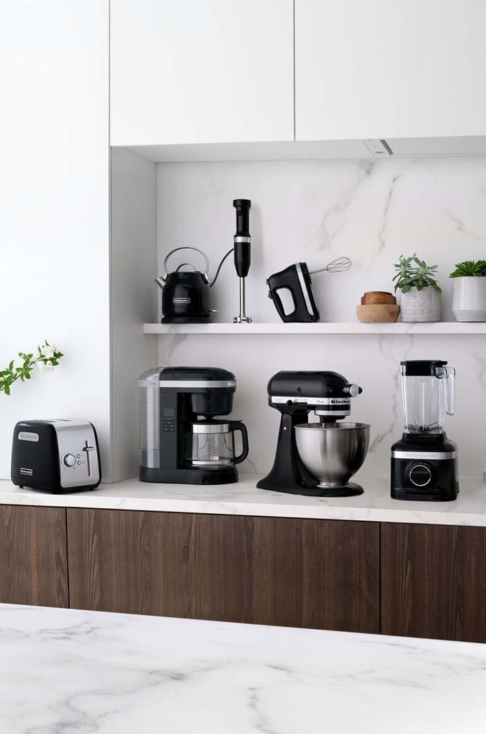 Mixer manual Classic KitchenAid negru 5KHM5110EOB
