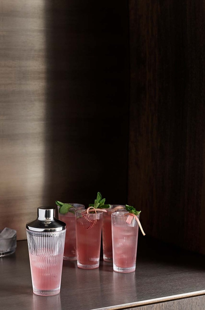 Kuchyňa a bar Šejker Stelton Pilastro x.510 priesvitná