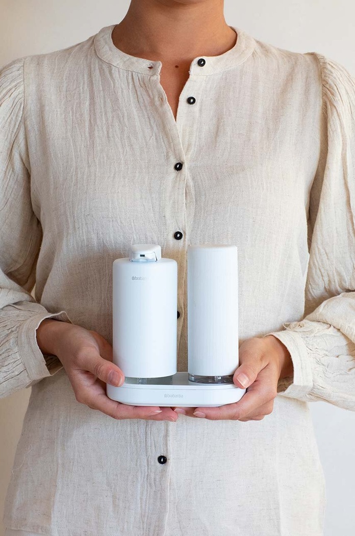 Sada kuchynských dávkovačov so stojanom Brabantia SinkStyle 2 x 200 ml biela 227967