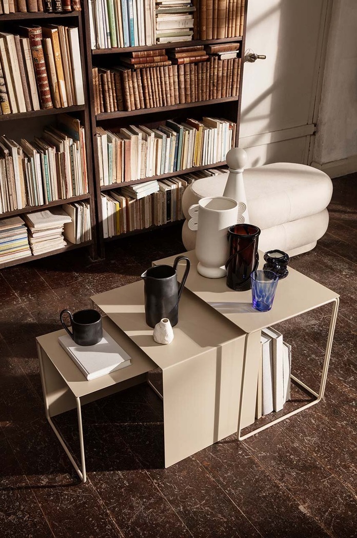 Kuhinja i bar Šalica ferm LIVING Flow Mug 360 ml 110240101 crna