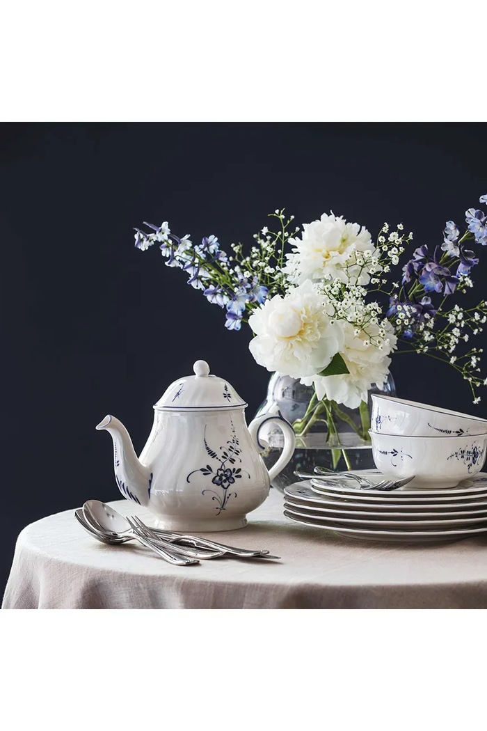Villeroy & Boch dzbanek do herbaty Old Luxembourg 1,1 L 10.2341.0460 biały AA00