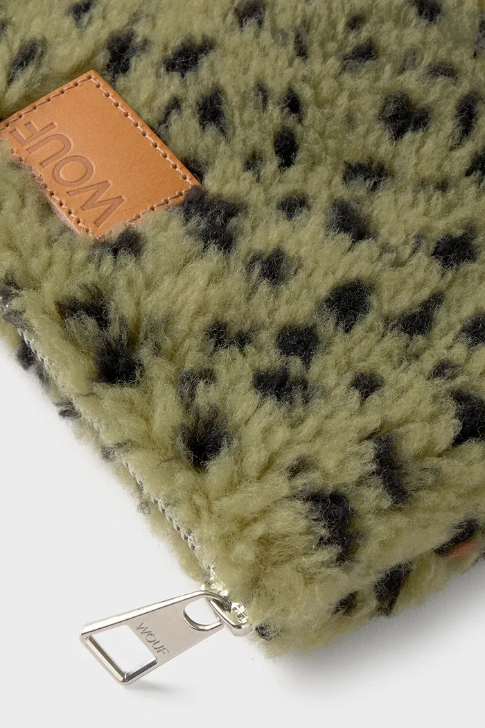 Listová kabelka WOUF Olivia 21 x 14 x 2 cm PP250029 zelená AA00