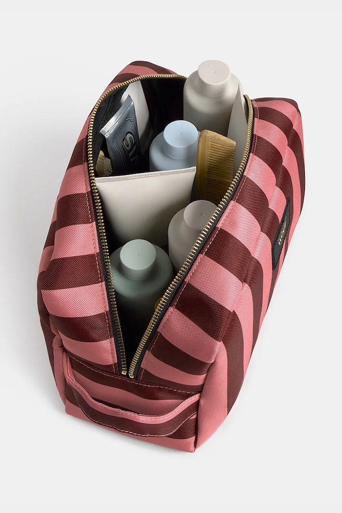 Akcesoria WOUF kosmetyczka Sophie 29 x 18,5 x 11 cm TL260038 różowy