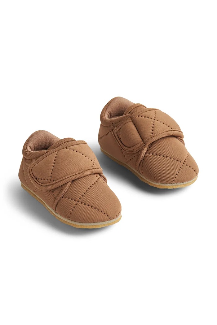 Παιδικές παντόφλες Wheat WF301i καφέ AA00
