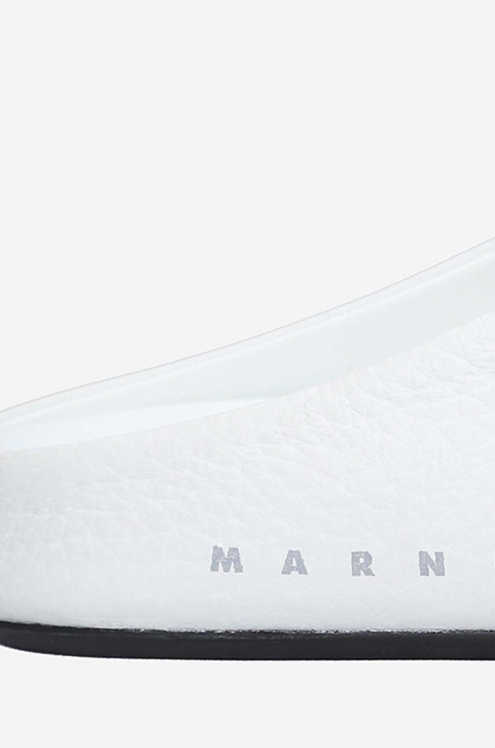 Marni klapki skórzane Sabot SBMR001400.P4554.00W01