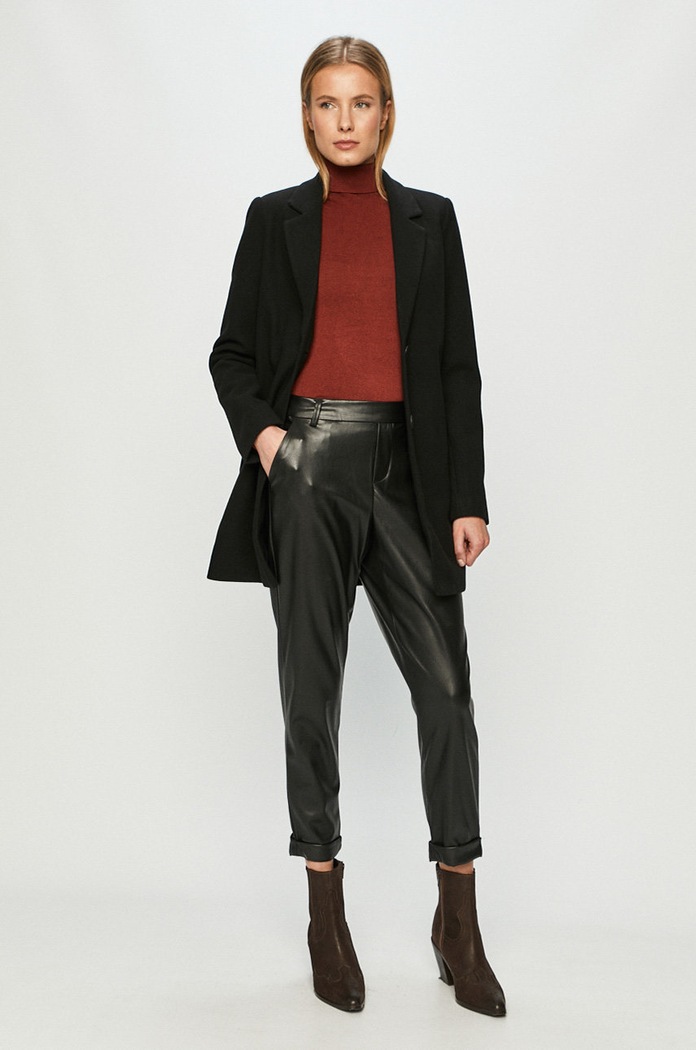 Vero Moda - Płaszcz 10231032 czarny AA00
