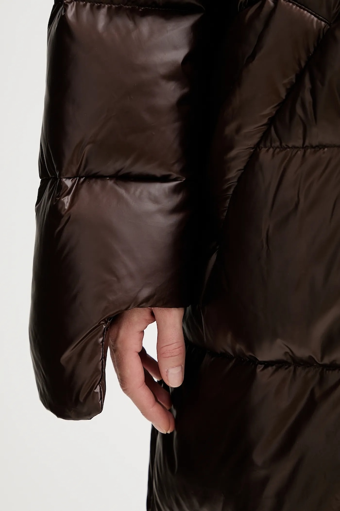 Páperová bunda MMC STUDIO RODA.COAT hnedá