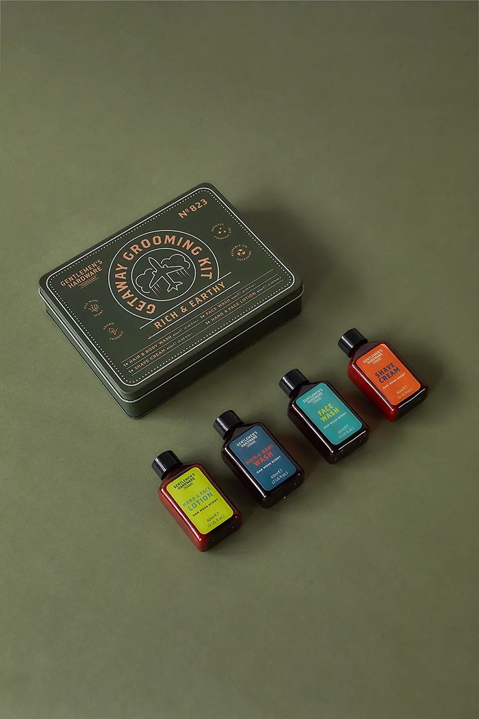 Set de cosmetice de călătorie Getaway Grooming Kit 4 x 60 ml 4-pack Gentlemen's Hardware verde GEN823UK
