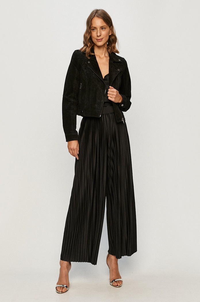 Vero Moda Kurtka skórzana 10222395 czarny AA00