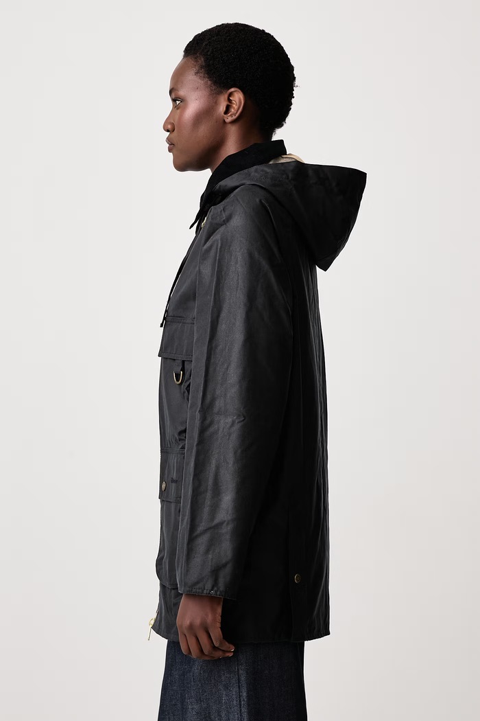 Długa kurtka damska bawełniana HIGHCLERE Barbour LWX1262 granatowy