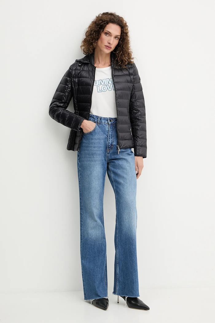 Пухено яке Armani Exchange XW001920.AF18757.NOS черен AA00