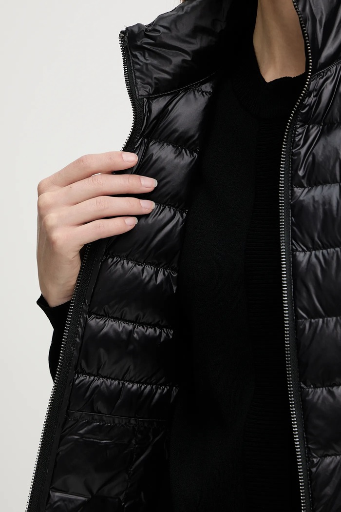 Пухен елек Armani Exchange XW001921.AF18757.NOS