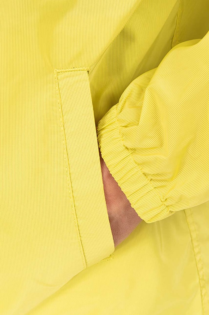 Kišna jakna PLEASURES Keys Coaches Jacket P22F015 zlatna