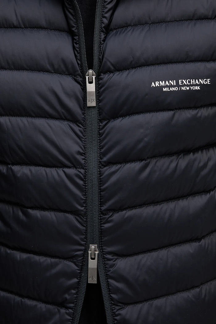 Páperová vesta Armani Exchange XM001576.AF16927.NOS tmavomodrá