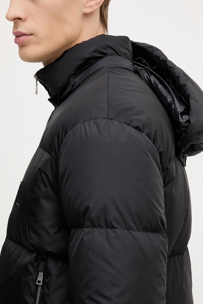 Péřová bunda Armani Exchange XM000348.AF12286 černá