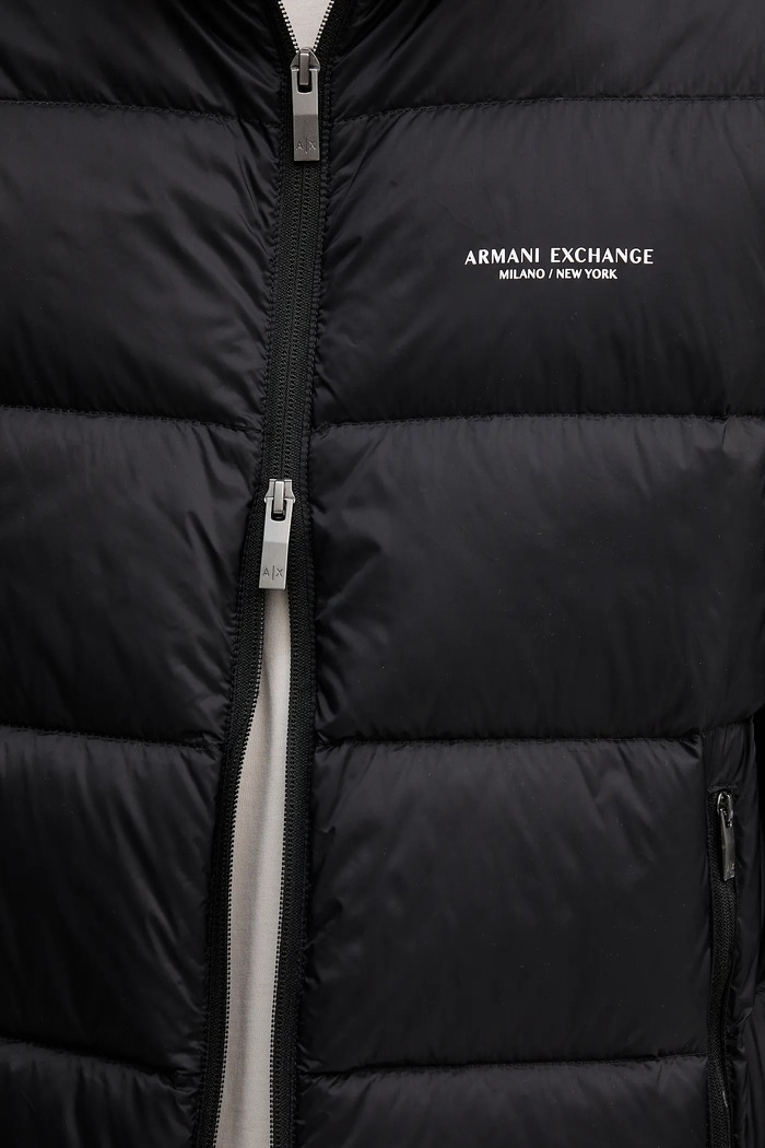 Пуховая куртка Armani Exchange XM001575.AF16927.NOS чёрный