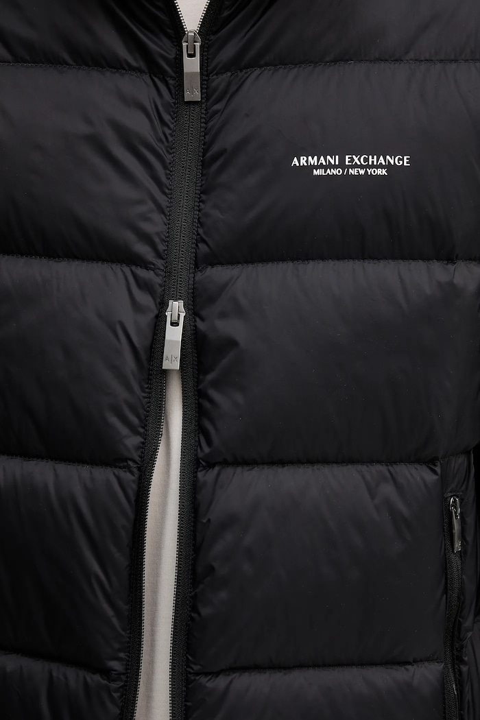 Пуховая куртка Armani Exchange XM001575.AF16927.NOS чёрный